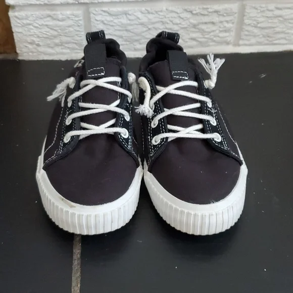 Timberland Newport Bay Black White Classic Canvas Trainers Sneakers Size US 6.5 - Picture 2 of 11